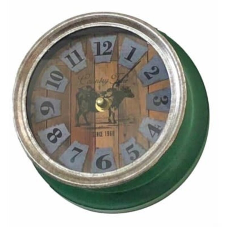 Horloge verte avec vache