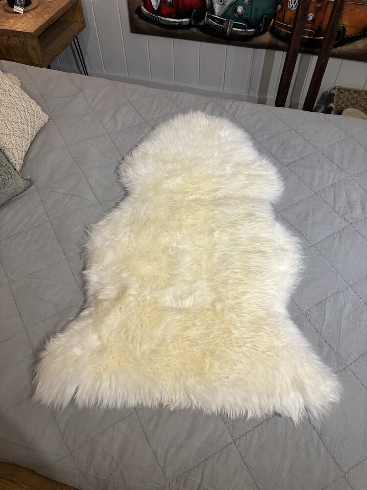 Peau de mouton  véritable blanche