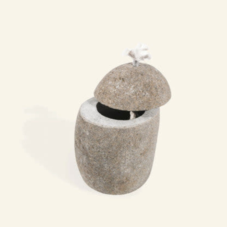 Lanterne en pierre de rivière naturelle