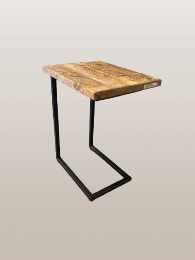 Table de bout en métal et bois (pin) - Couleur La Vie de Chalet