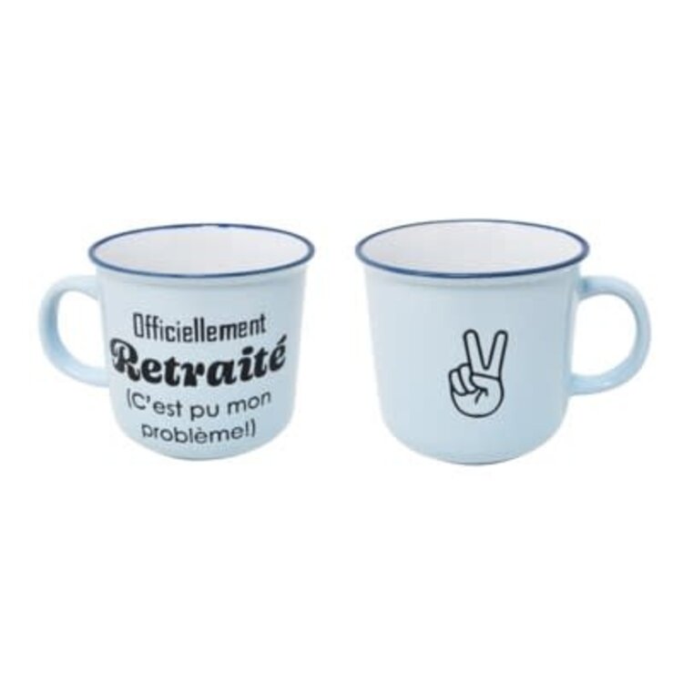 Tasse officiellement retraité