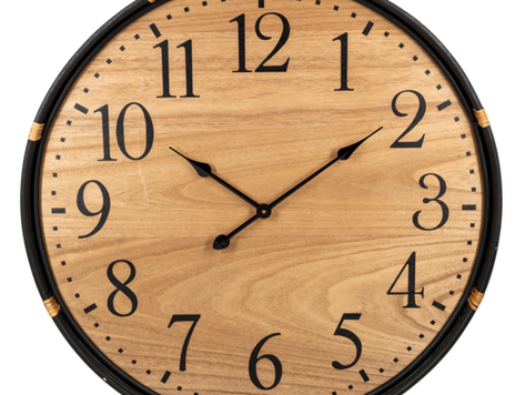 Horloge en métal et bois naturel