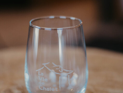 Verre à vin gravé - La Vie de Chalet
