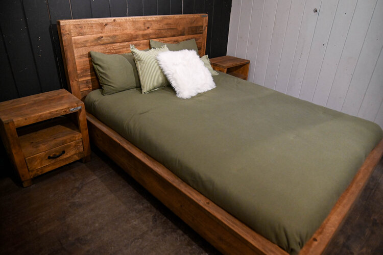 Lit Beaux rêves King (Couleur La Vie de Chalet)