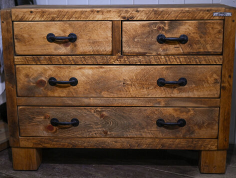 Commode Beaux Rêves Mme Pattes de bois (Couleur La Vie de Chalet)