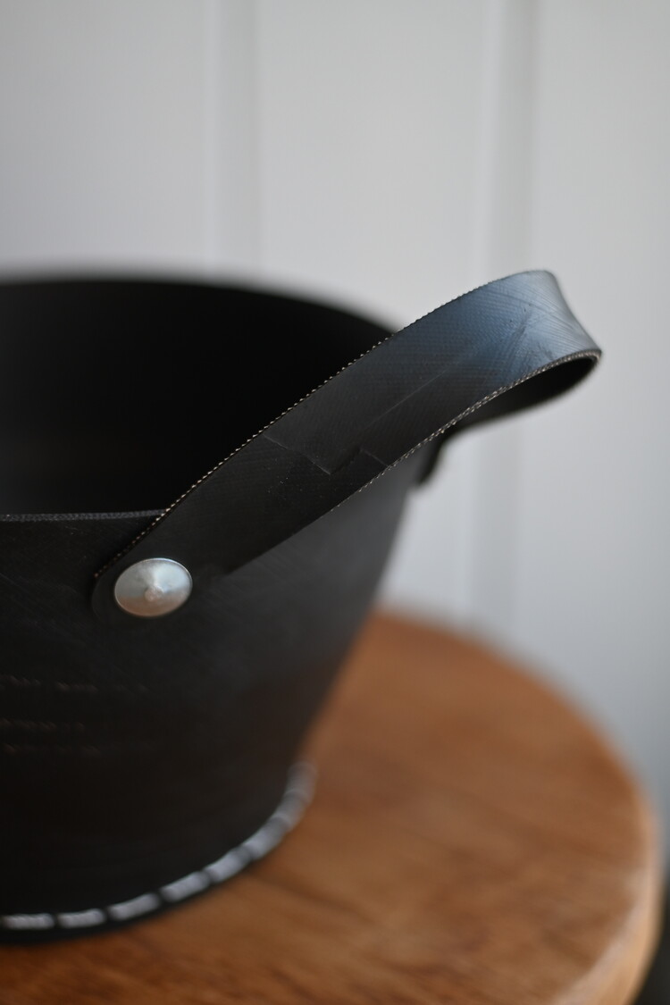 Panier en pneu recyclé avec poignées - Petit