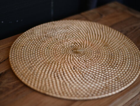 Napperon colonial rond