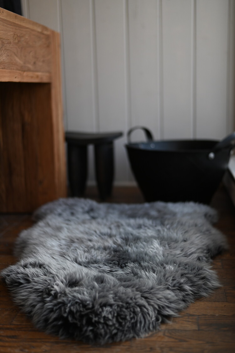 Peau de mouton véritable noir double