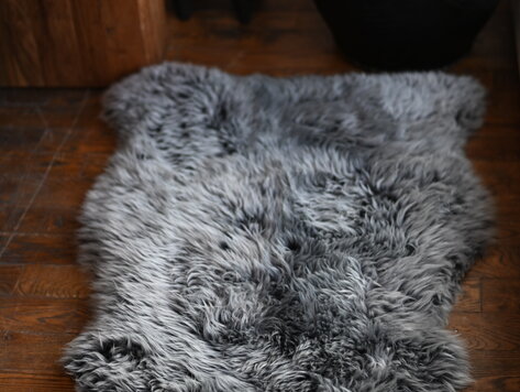 Peau de mouton véritable noir double