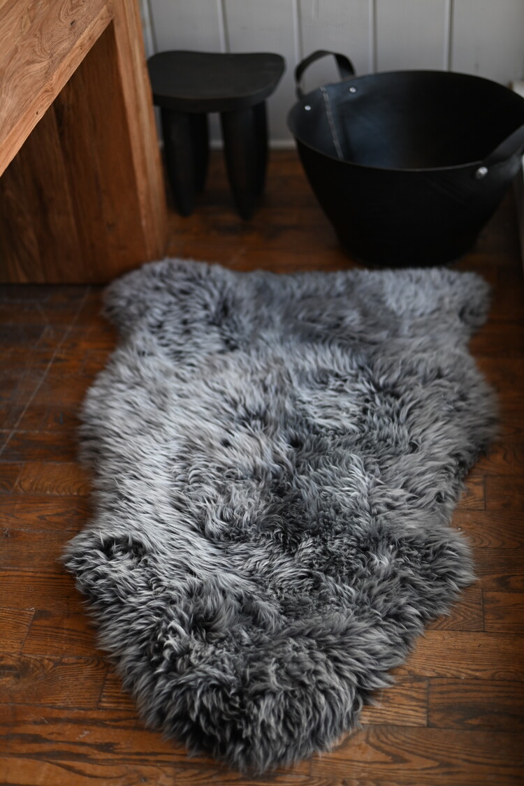 Peau de mouton véritable noir double