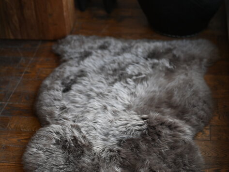 Peau de mouton véritable brune