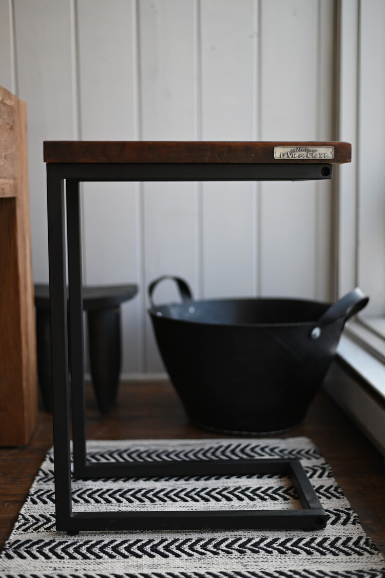 Table de bout en métal et bois (pin) - Couleur Provincial