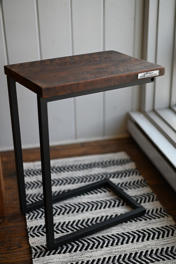 Table de bout en métal et bois (pin) - Couleur Provincial
