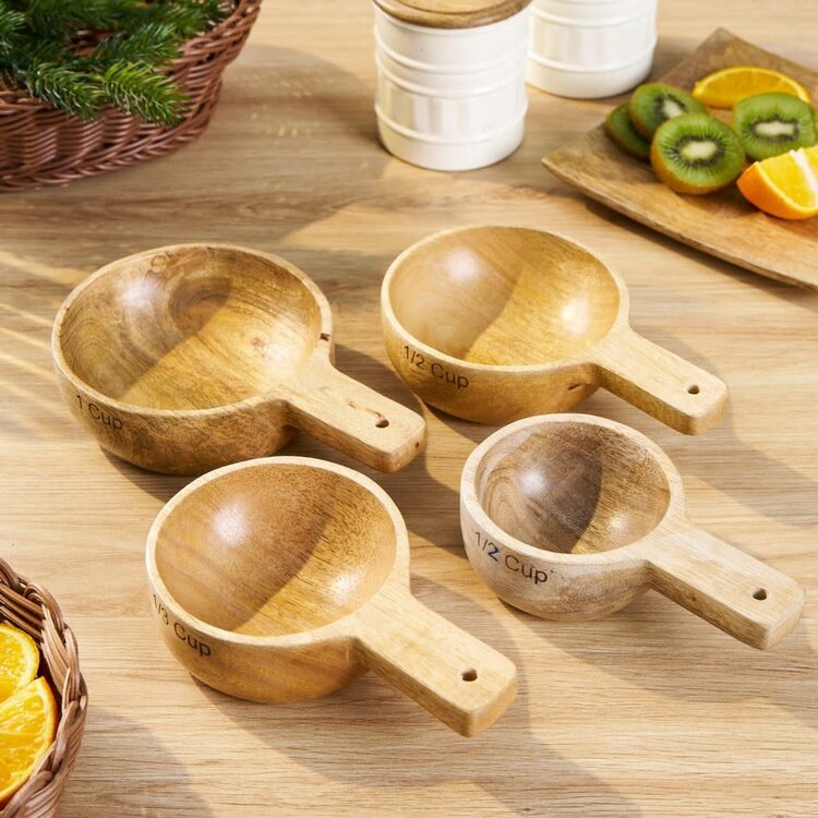 Tasses à mesurer en bois (ensemble de 4)