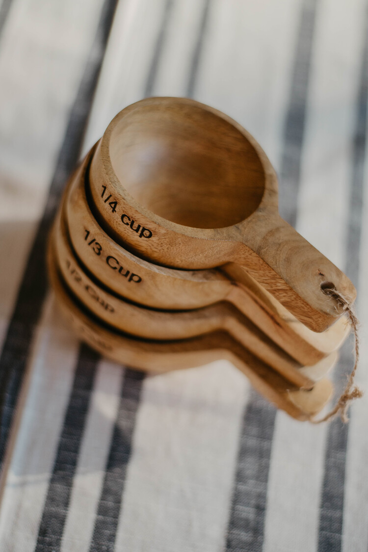 Tasses à mesurer en bois (ensemble de 4)
