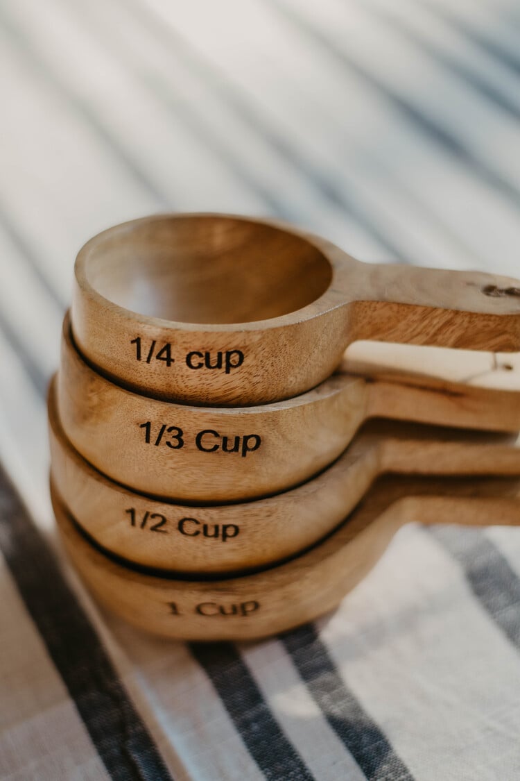 Tasses à mesurer en bois (ensemble de 4)