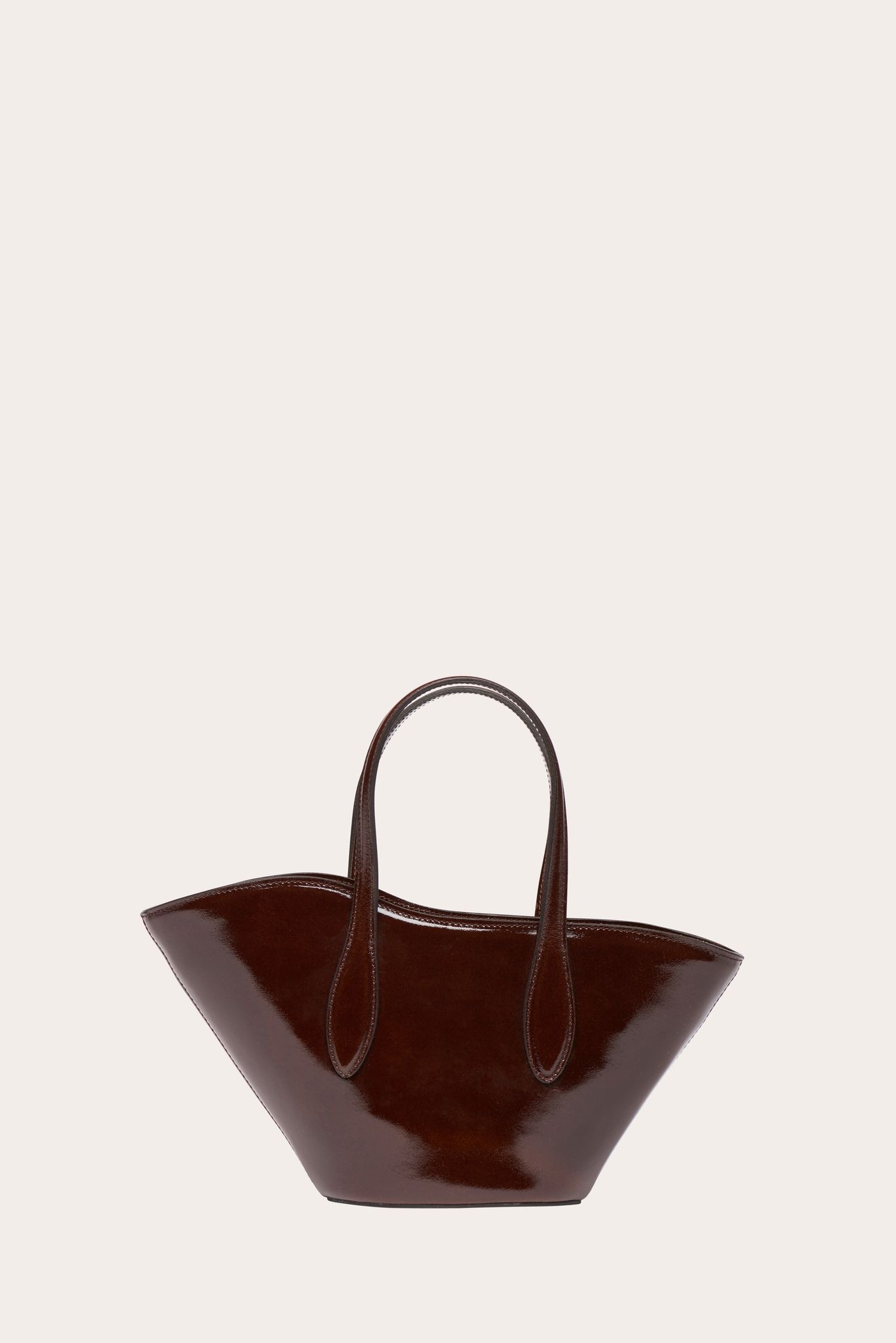 Little Liffner's Minimalist Bags Are Functional And Trendy