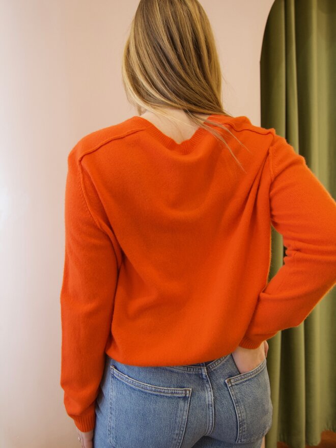 Mastering the Sweater Tuck — Rose & Ivy