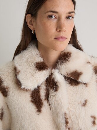 YERSE FAUX FUR PRINT COAT