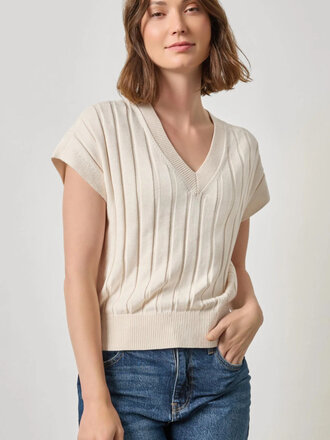 LILLA P WIDE RIB WEDGE V-NECK SWEATER