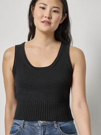 LILLA P CROPPED SCOOP NECK TANK