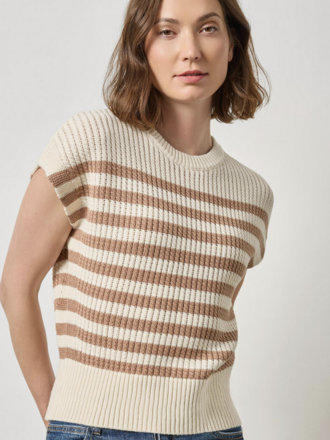 LILLA P TEXTURED WEDGE SWEATER