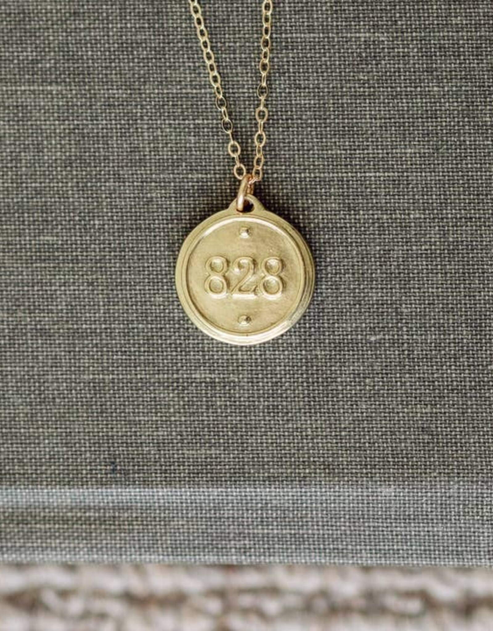 Madison Sterling 16" Romans 8:28 (Petite Pendant)