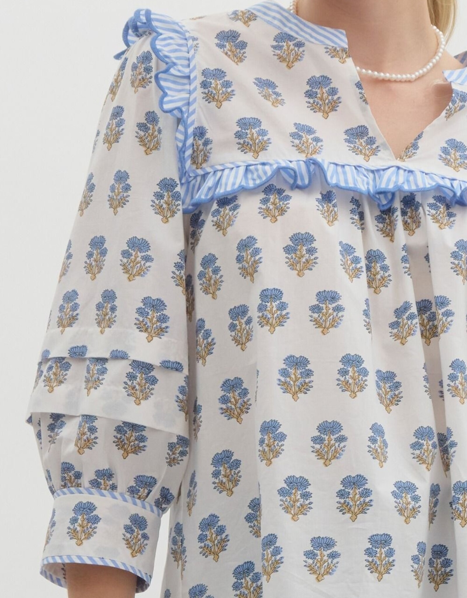 Botanical top w/ Striped Scallop Trim