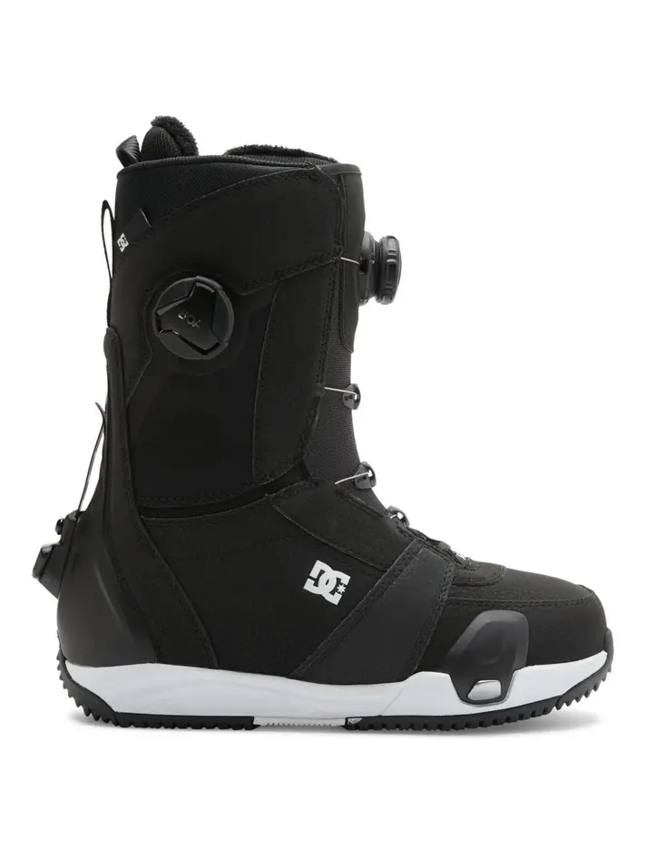 dc-2026-dc-lotus-step-on-