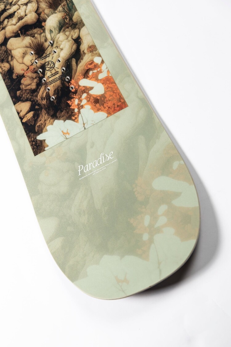 CAPiTA 2027 Capita Paradise Snowboard