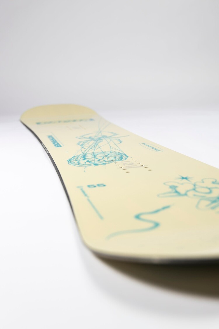 CAPiTA 2027 Capita Pathfinder Snowboard