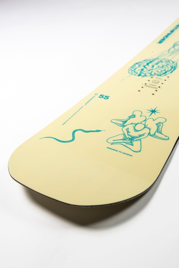 CAPiTA 2027 Capita Pathfinder Snowboard