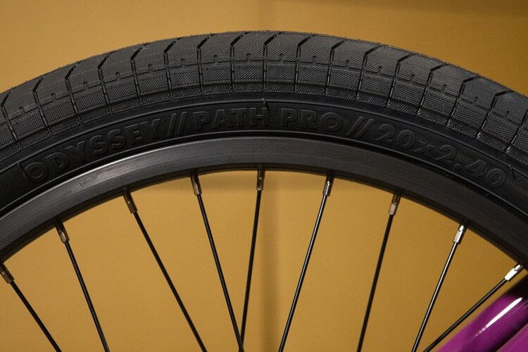Sunday BIKE, SUNDAY PRIMER 20.5"  - GLOSS BERRY