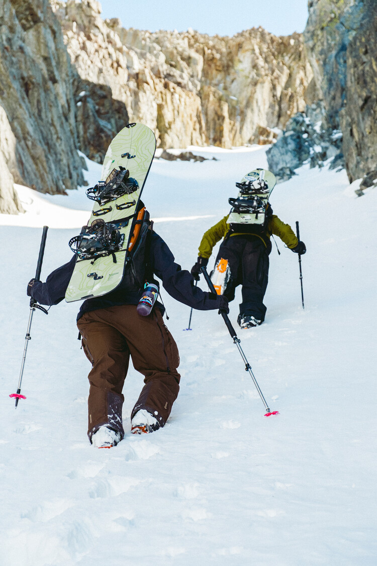United Shapes 2027 United Shapes Covert Splitboard