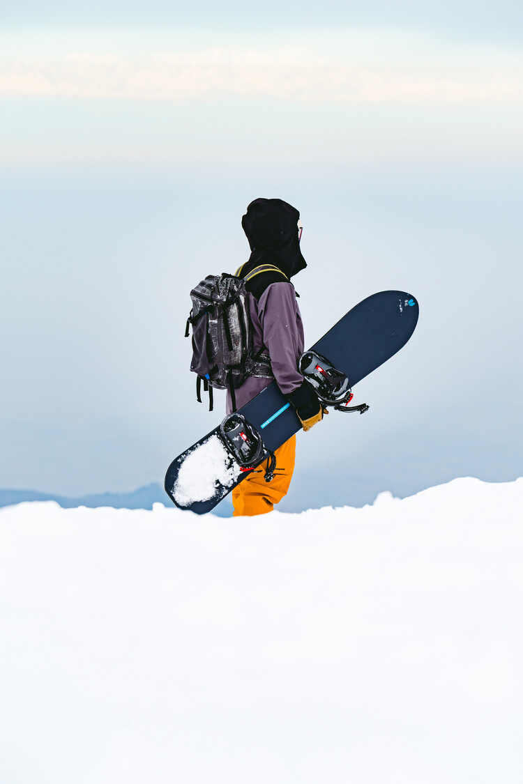 United Shapes 2027 United Shapes Cadet Snowboard