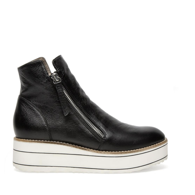 Silent D Nene Boot
