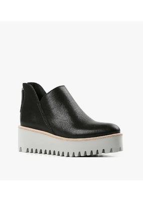 All Black Flatform Tred Bootie