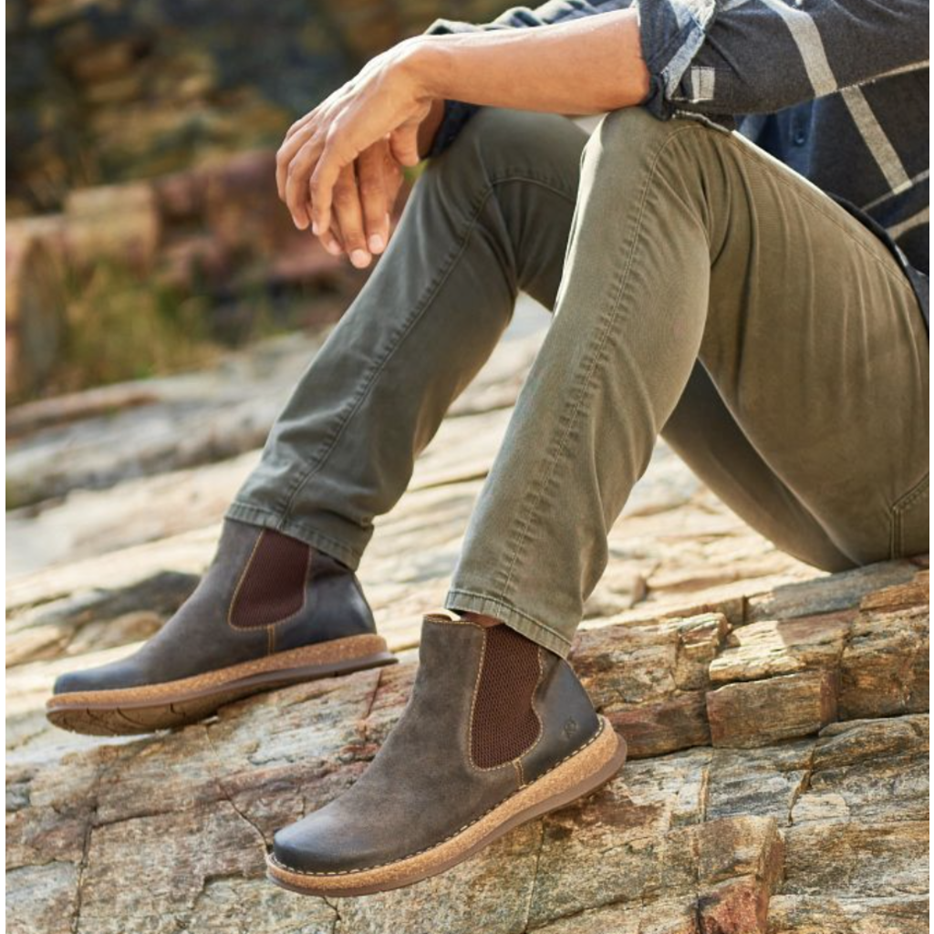 Born Born Brody Chelsea Boot