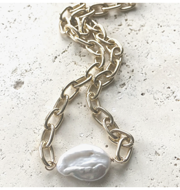 VB & CO Pearl Necklace