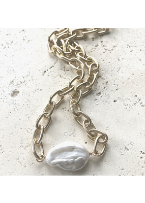 VB & CO Pearl Necklace