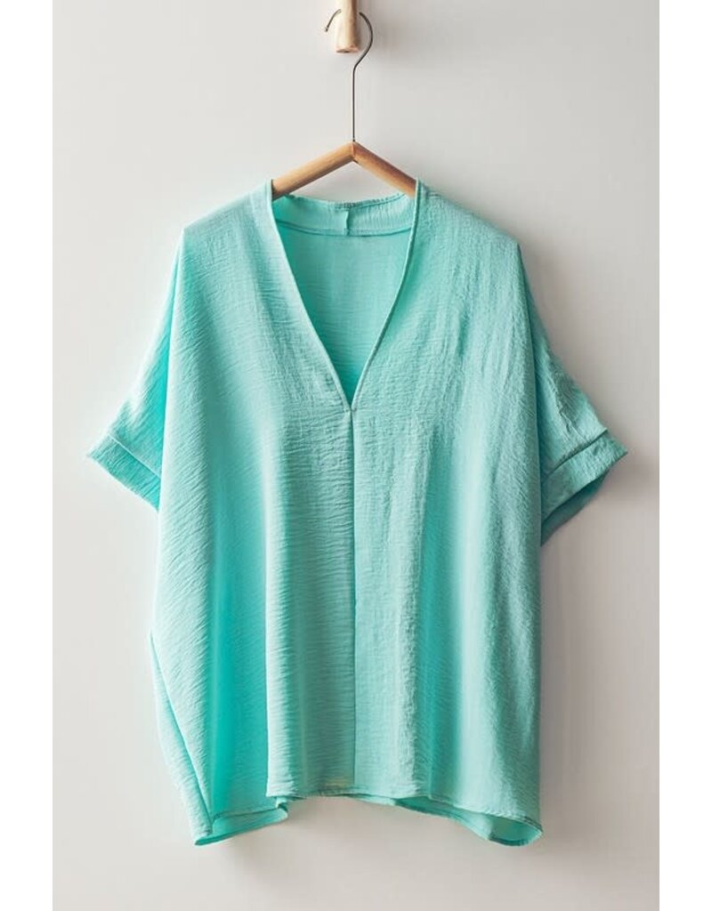 Trend Notes Trend Notes Oversized V Neck Top