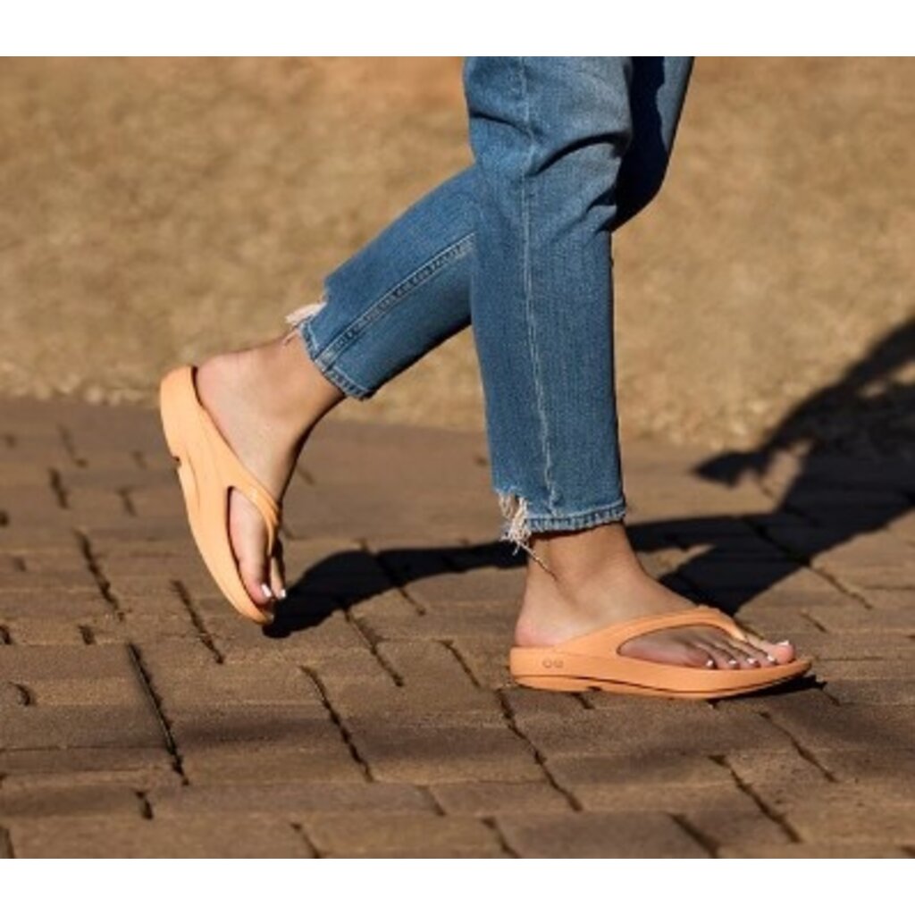 Oofos Oofos OOLala Thong Sandal