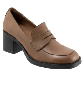 Bueno Ruth Penny Loafer Heel