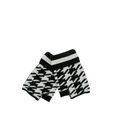 Mitchie's Matchings Houndstooth Glove