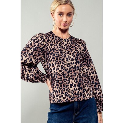 Trend Notes Untamed Elegance Buttoned Top