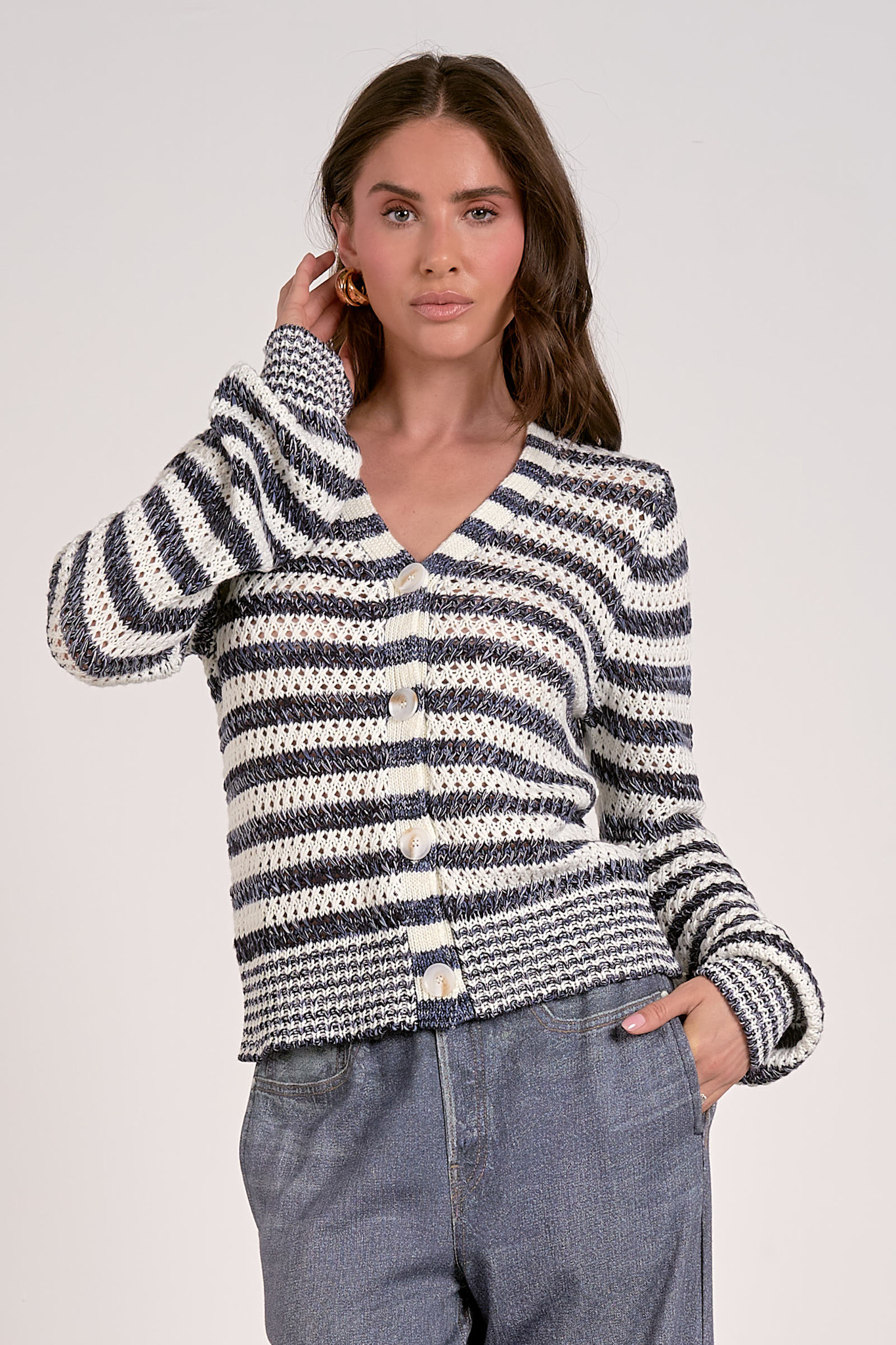 流行り の ブランド - 2024年おすすめのアイテム満載 Sweater Up Button Neck V Elan SWS11408 Boutique Bootery - ベスト/ジレ