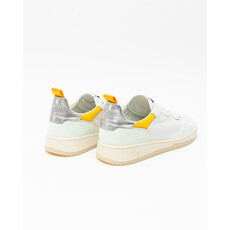 Oncept Oncept Phoenix Sneaker