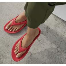 Oofos Oofos OOLala Thong Sandal