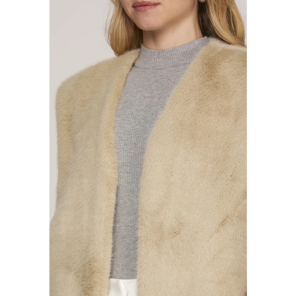 She + Sky She + Sky Faux Fur Oversized Vest
