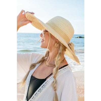 Aili's Corner Scallop Edge Bow Accent Sunhat